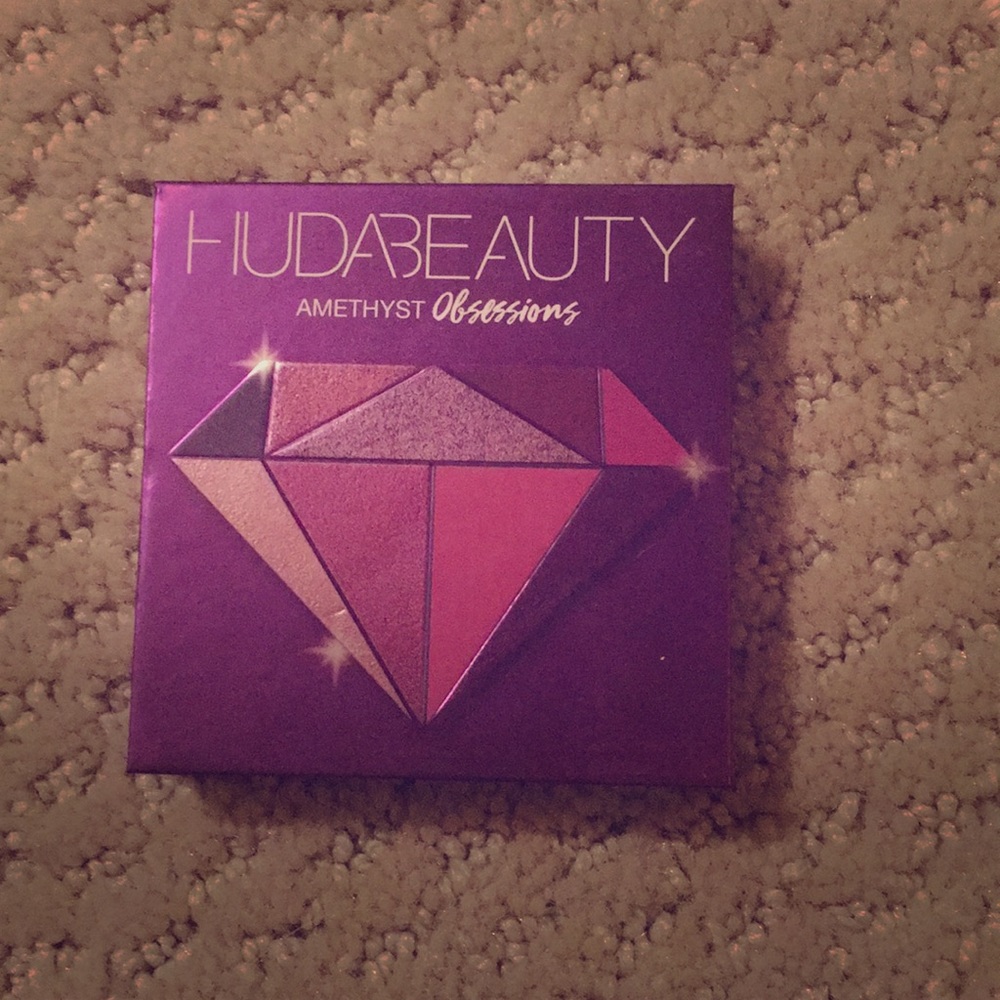 HudaBeauty Amethyst Obsessions